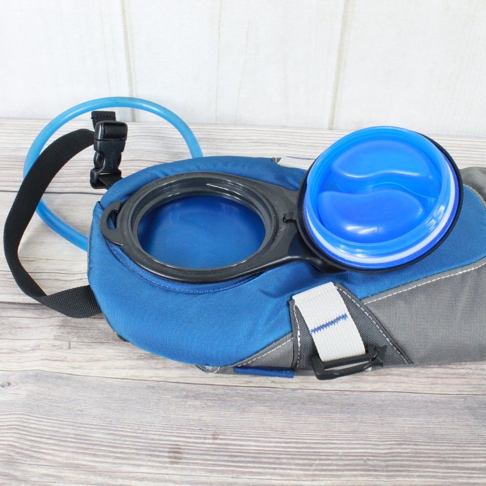 Camelbak Blue Nylon Unbottle Hydration Pack Style Hiking Run Bag Backpack - Picture 9 of 10